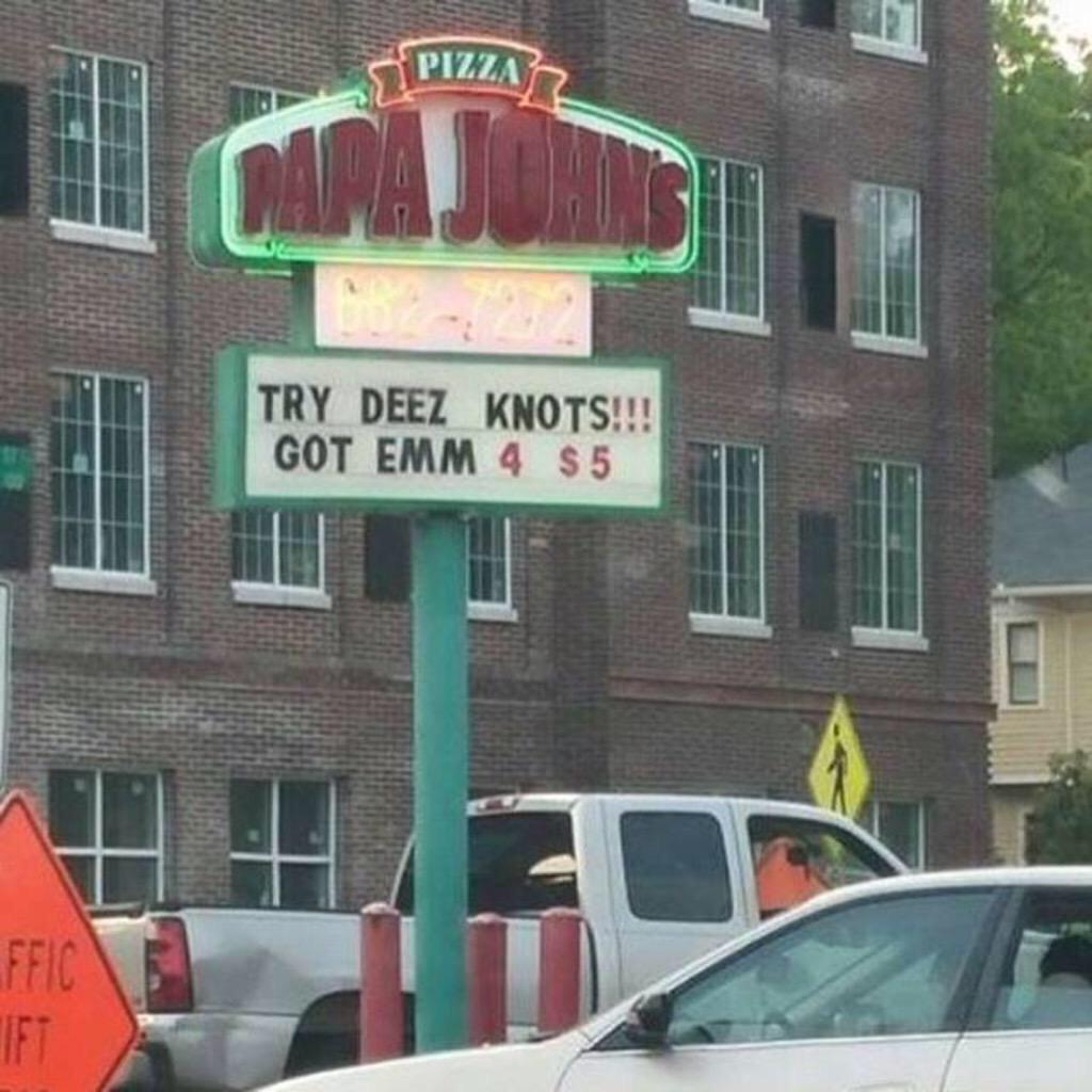 FunnyPicsDepot's tweet photo. Papa johns got jokes bruh http://t.co/vtbZYSSfMq