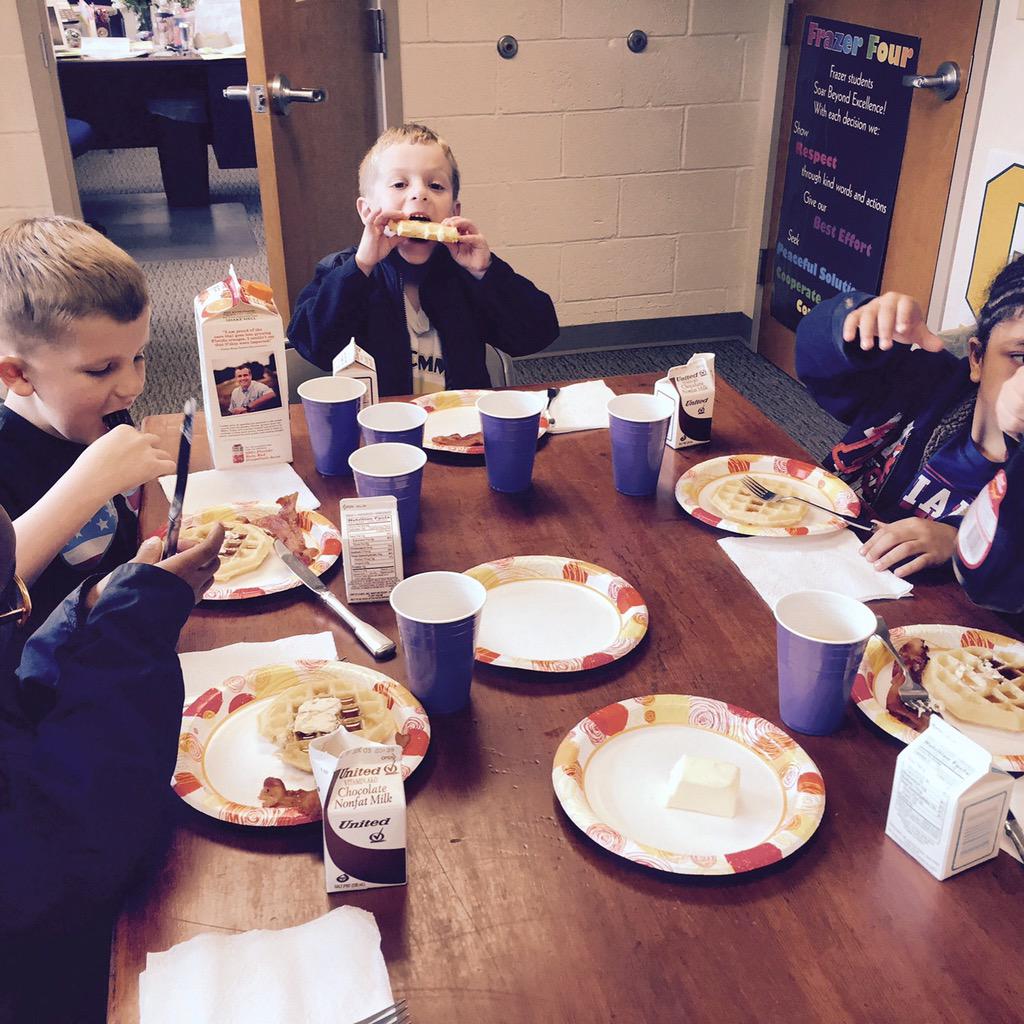 RobinCazantzes's tweet photo. Mrs Kline- Mohn voted best waffle lunch caterer in @PlainLocal - "better than Great Wolf Lodge!" According to P http://t.co/UswcUYoRmb