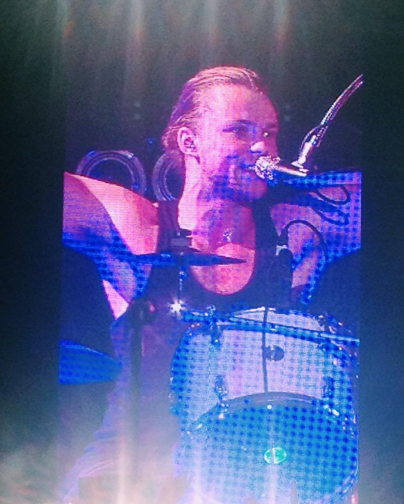 foolsgoldftnjh's tweet photo. BEAUTIFUL NIGHT, BEAUTIFUL MAN http://t.co/j3k56yZ525