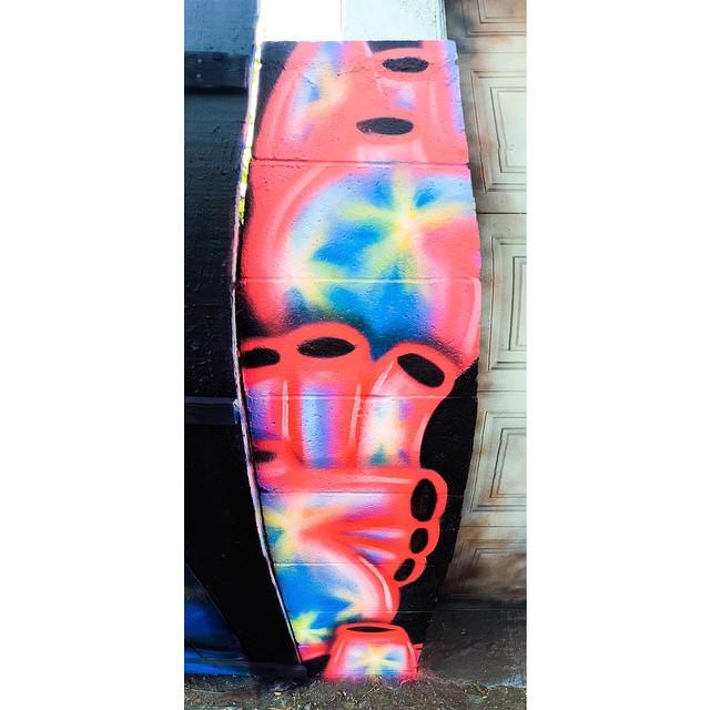KungFuBreakfast's tweet photo. Panoramic shot of a cool little @humansmakeart piece for @thegabbagallery #jenniferkorsen #korsen #humansmakeart #g… http://t.co/dH9LEarYVf