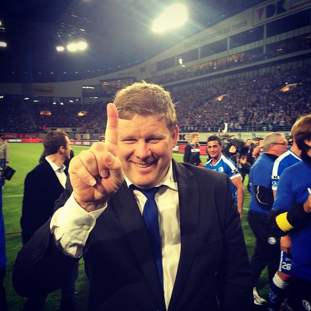 KAAGent's tweet photo. Beste derde plaats ooit! 
#COBW #ARAGKAMPIOEN http://t.co/8Am5Dh9iaP