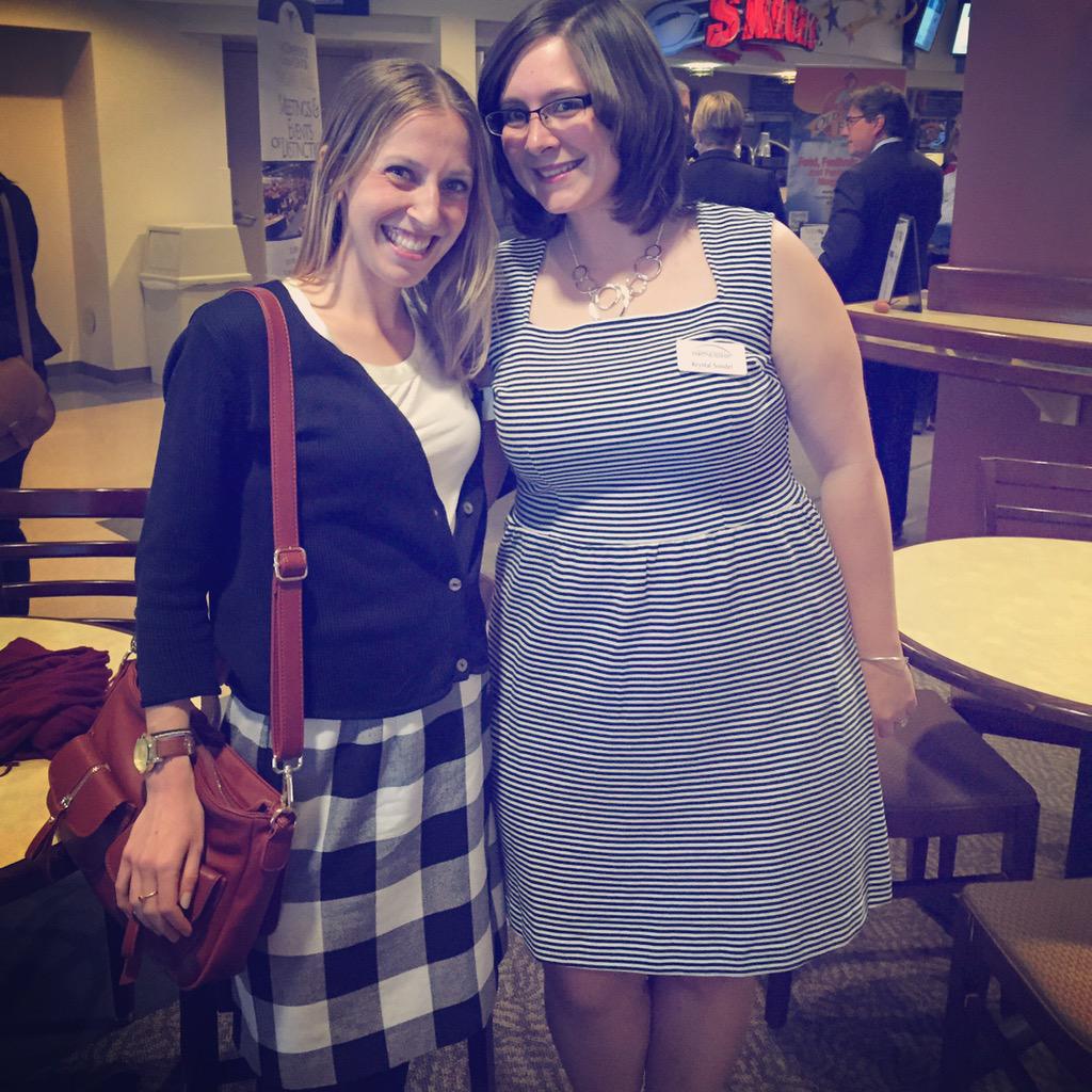 jbethjs's tweet photo. Super proud of my girl @lovinonbuffalo for planning an incredible #BNPEvent! #realtalk #twinning #hobnobbn http://t.co/9N2VH4mAbb