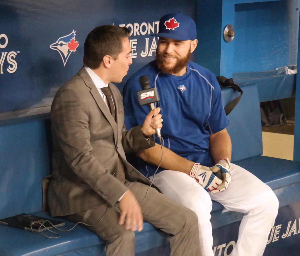 .<a href="/russellmartin55/">Russell Martin</a> chats with <a href="/SNBarryDavis/">BarryDavis</a> before tonight's game