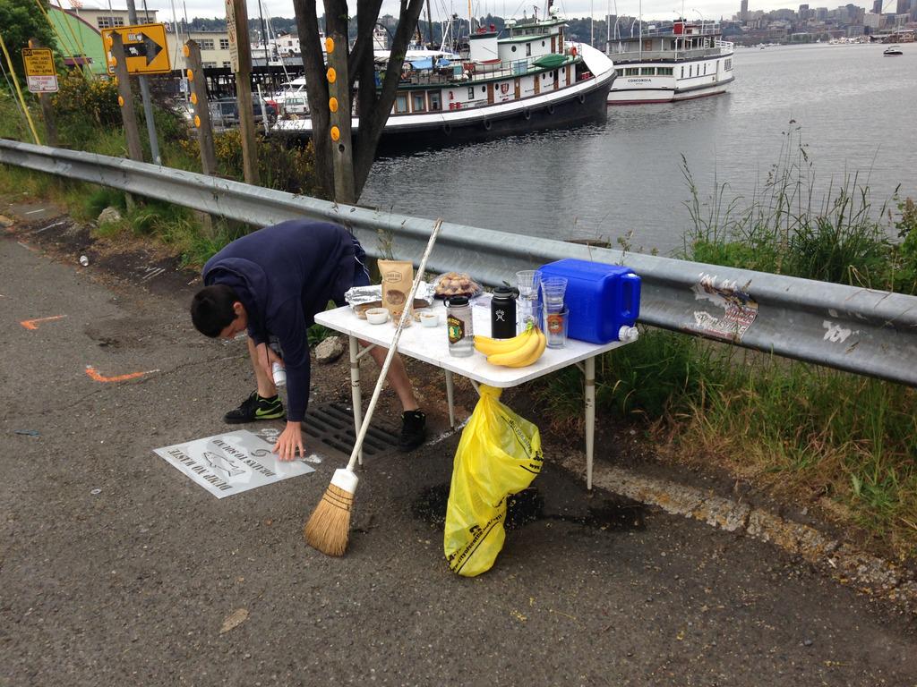 NorthLakeUnion's tweet photo. We shared a bag of @g2granola with volunteers at #springclean. Great recipe and a great cause! http://t.co/OLIvFfzjyk