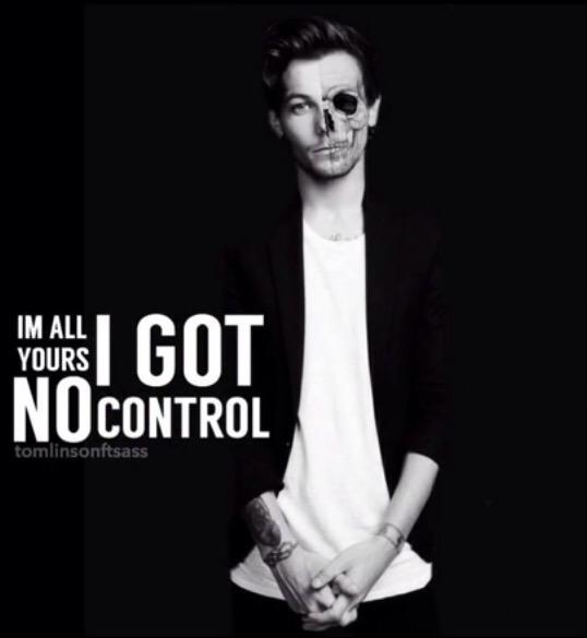 Mar_DC_'s tweet photo. Louis Tomlinson #NoControIProject #NoControlBestSummerSong2015 🎧🔝 http://t.co/hs1mJCHWKX