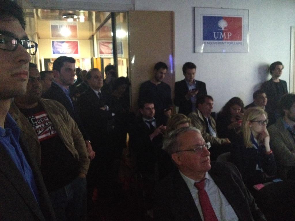 MatthieuBrun_77's tweet photo. Merci à la fédé #UMP92 pour la diffusion du débat de @Bruno_LeMaire ;) cc @solere92 @RKaroutchi @ATaquillain http://t.co/wuRkbCBfR9