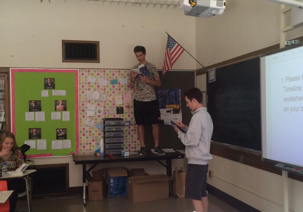Miss_Parent's tweet photo. @Miss_Parent: 5th hour performing the balcony scene from Romeo and Juliet #GenderNeutralCasting http://t.co/c0TK6dnfVh