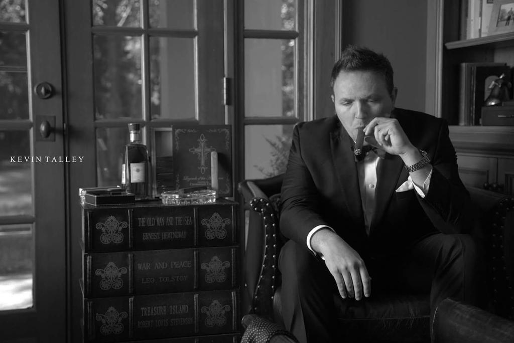 KevinTPodcast's tweet image. National Advertisement shoot for Crossfire Cigars KevinTalleyPhoto.com #cigar #cigars @CrossfireCigars