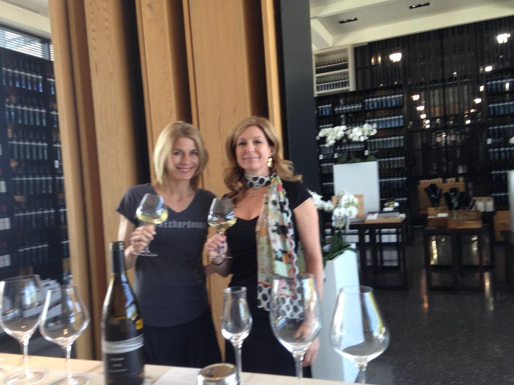 StratusWines's tweet photo. 4 tomorrow! RT @mkaiserwine: Put down your Tannat, Sangiovese and Gamay!
It's #ChardDay @StratusWines @coolchardonnay http://t.co/uFEJ9a3jnB