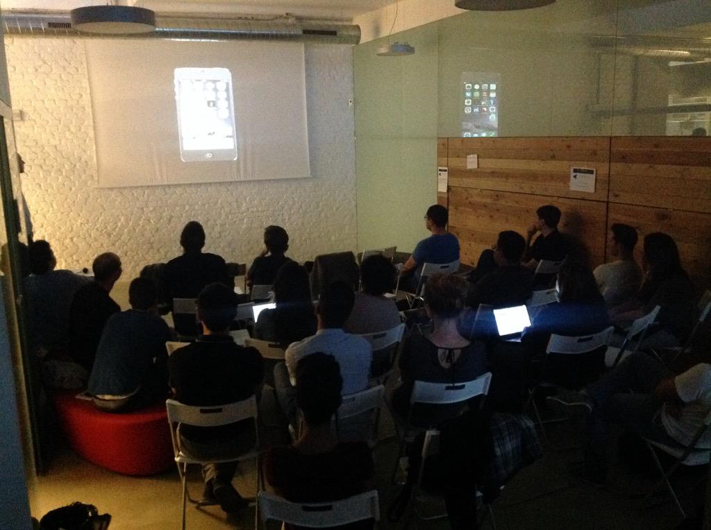veronica310821's tweet photo. @uxjose @EnriqueITE #meetup #movilidadbluemix #mobile nos cuenta como gano #SpaceApps2015 hackathon con #bluemix http://t.co/lHee7NIeGU
