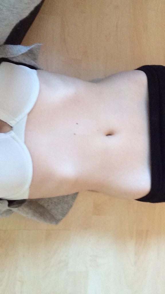 mybrvkenstars's tweet photo. Enjoy my fatness ๐๐ผ #thin15 #picslip #bodycheck - will delete later. http://t.co/b8Gx8XbuXj