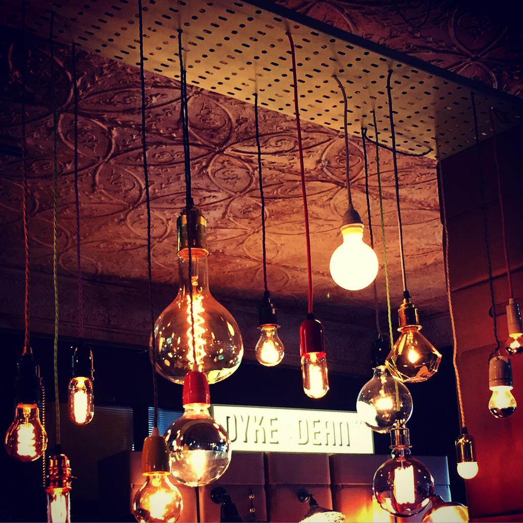 Vanessa_Budd's tweet photo. Wondering round #CDW with @RISEGroupLtd #DykeAndDuke #Lighting #Design #Interiors 💡👌🏼 http://t.co/LRPInBICID