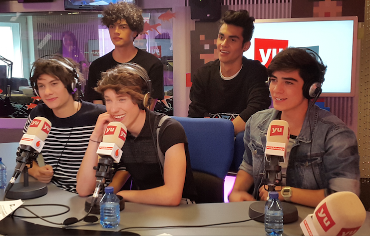 FanyVelazquezz's tweet photo. @vodafoneyu:#yuCD9 ¿Cuál de los chicos de @somosCD9 creéis que es más impuntual? ¿Jos, Alonso, Freddy, Alan o Bryan? http://t.co/ujX4X0GQdG"