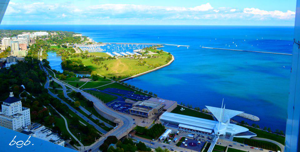 ThinPlaceMke's tweet photo. #Milwaukee is definitely a #ThinPlace  
Photo Taken by: Bobby Burch http://t.co/tn69XHzMSe