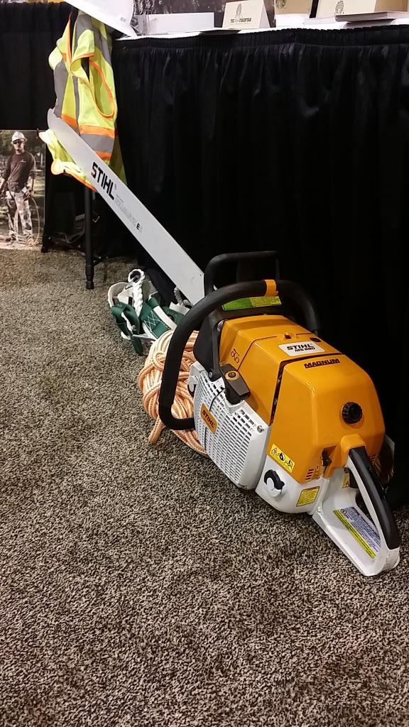 HoustonTreeGuy's tweet photo. The Urban Foresters rockin the big dog. Come meet the arborists at #bomaexpo2015 http://t.co/kevUqpfoc5