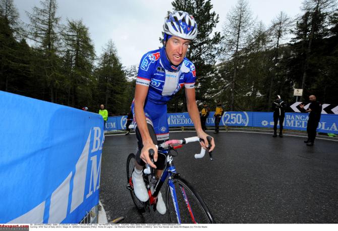 Cyclingnewsfeed's tweet image. Video: Geniez slips and slides on Giro d’Italia descent: cyclingnews.com/news/video-gen…