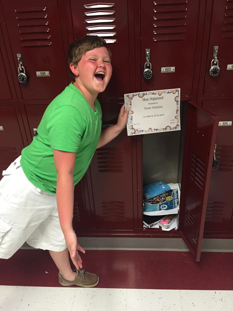 LES_MrsIson's tweet photo. There seems to have been some confusion! #mostorganized #whuuuut #hilarious @GarrardMiddle #GARRARDshines http://t.co/Ni3IsgFM1C