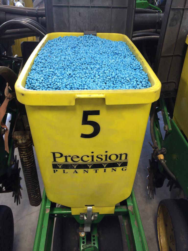 ZimmerPrecision's tweet image. Ready to plant some Navy Beans! #vDrive #DeltaForce @precision_plant