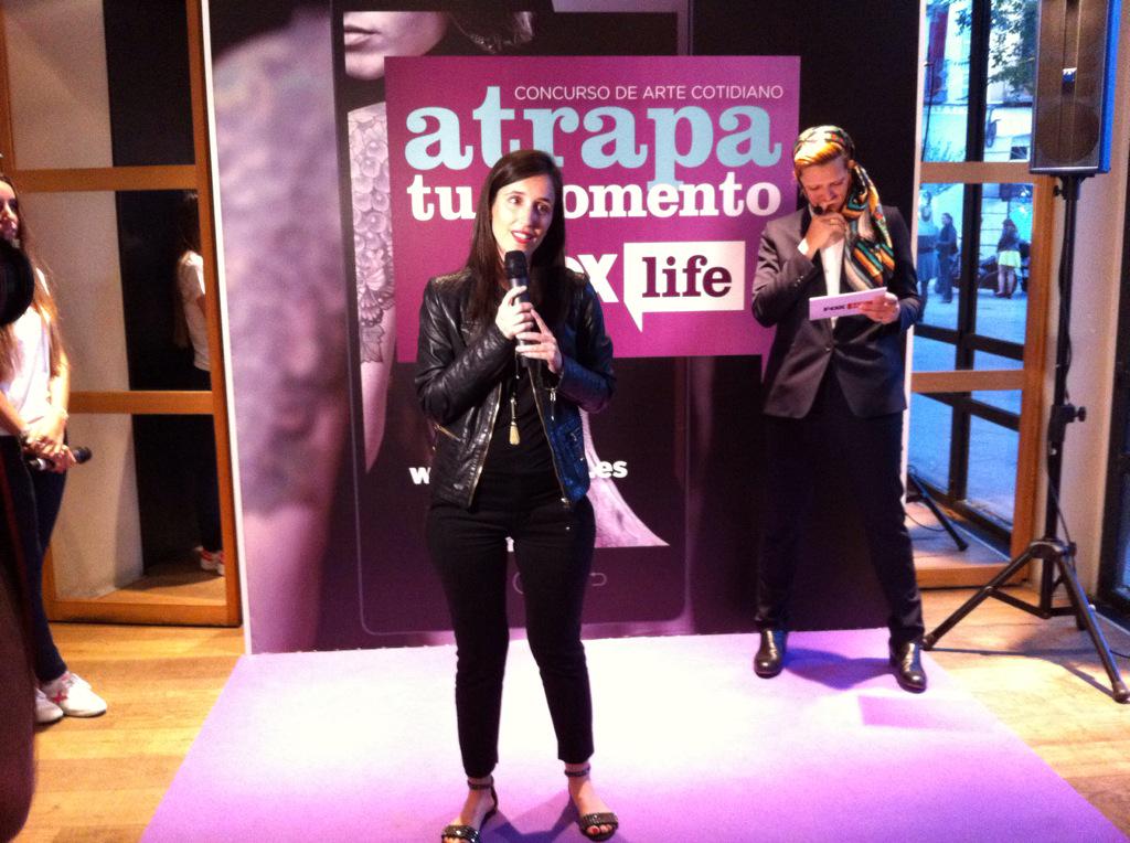 BelendeFrias's tweet photo. Atrapa tu momento con @CristinaMiquelN y @bimbasecas #ATMfoxlife @foxlifees http://t.co/Y7y6rfhA8t