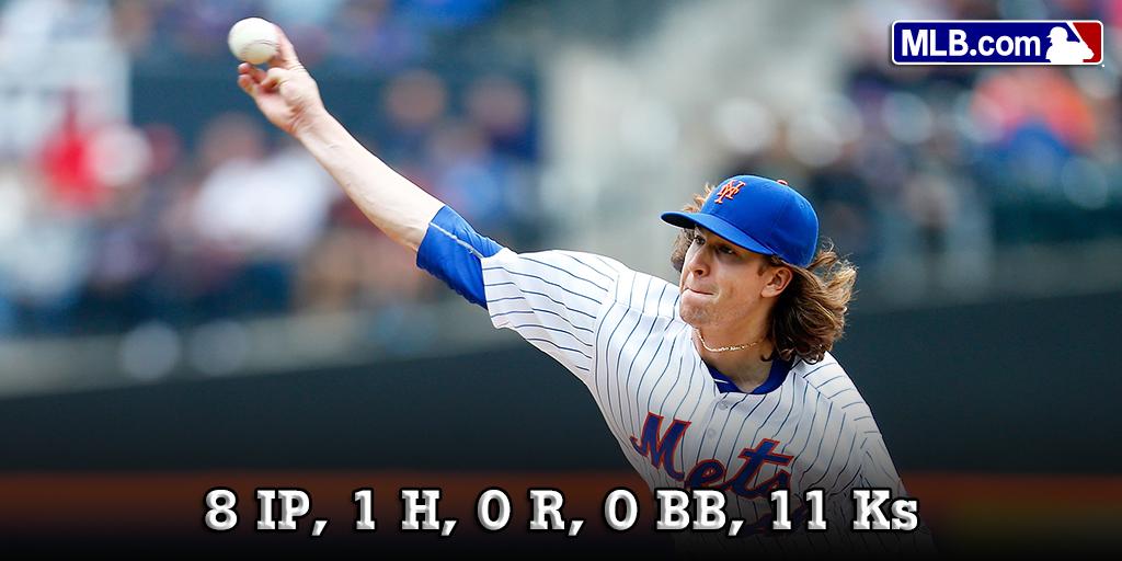 MLB's tweet photo. #deGrominant. http://t.co/uG9ZX6e71I http://t.co/YRmt7DuW5u