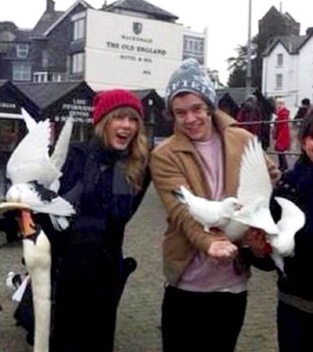 haylorasart's tweet photo. http://t.co/J8lUy0FiYQ