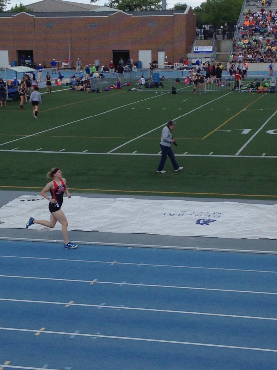 NPHSGirlsTrack's tweet photo. 3rd leg!! http://t.co/qW6mERuvRr