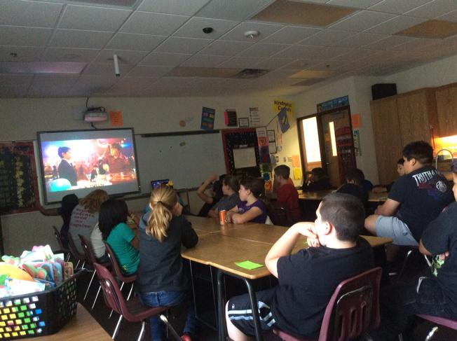 himetimers's tweet photo. 8 "Movie Theaters" &amp; a concession stand in our 3rd grade bldg today! #arreward #  #swelem #cpsreds http://t.co/WE4iXelUdn