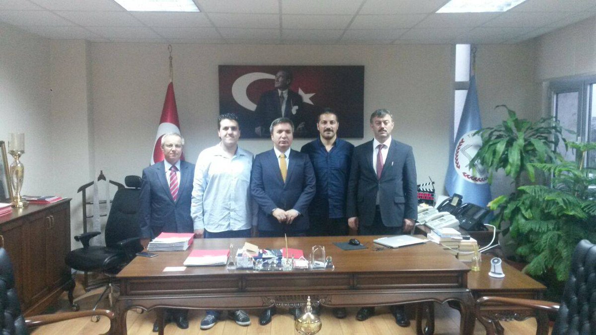 mebatamalari's tweet photo. MEB İ.K.G.M. Hamza AYDOĞDU ile Öğretmenlerin Atama ve Yer Değişikliği konusunda etkili ve verimli bir görüşme yaptık. http://t.co/6Pc8eUop43