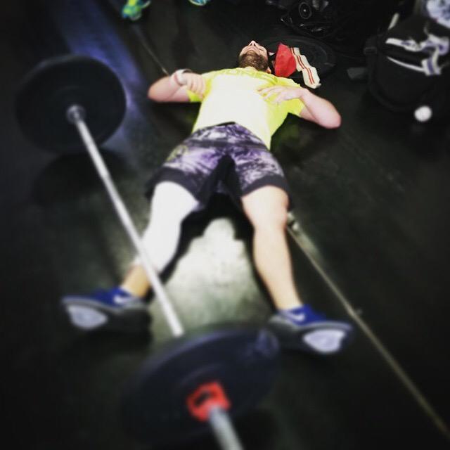 cfoskarshamn's tweet photo. @EmilJamil såg lite trött ut efter gårdagens pass;) 
15-12-9 for time of:
- Thrusters 
- Lateral Burpees #Oskarshamn http://t.co/lU50gOZdJ7