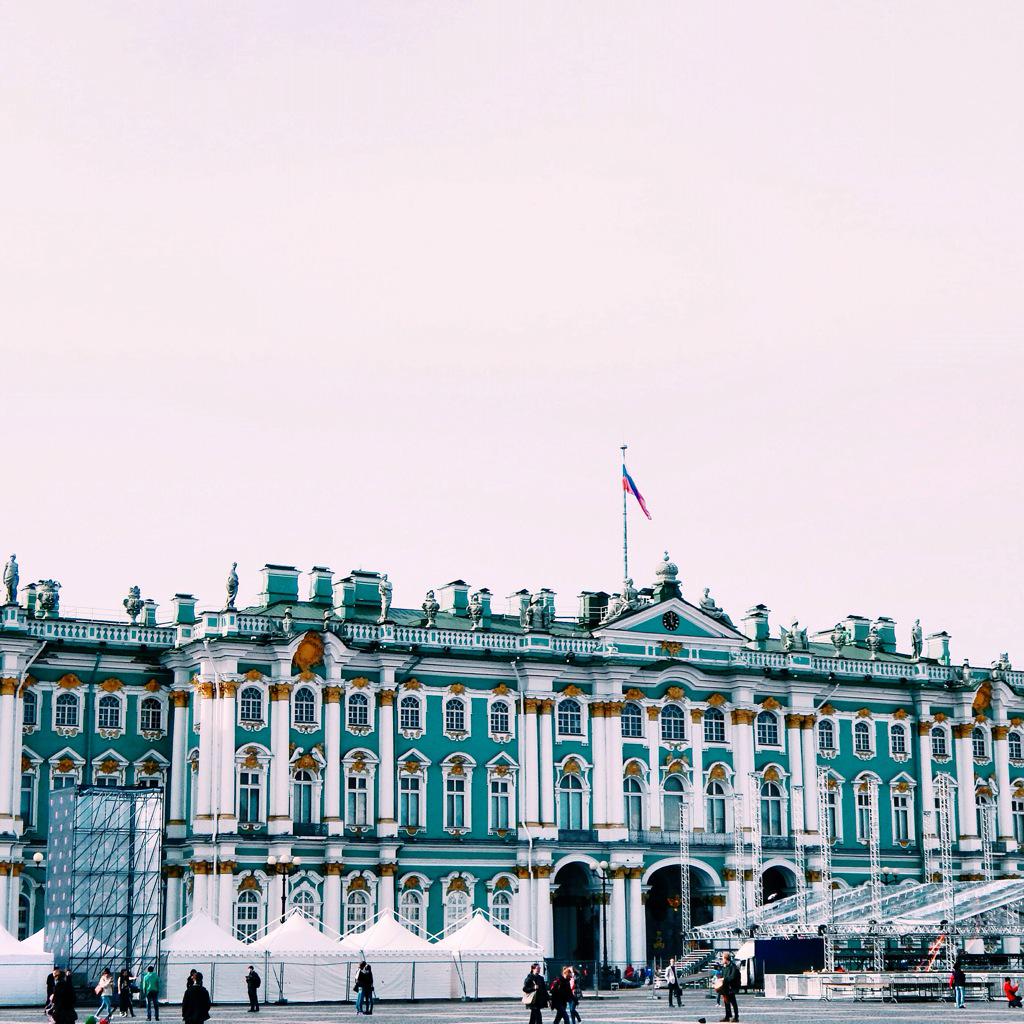 VladaVashenko's tweet photo. •One of my favorite museums, The Hermitage aka The Winter Palace• http://t.co/4ZhxxkvHiv