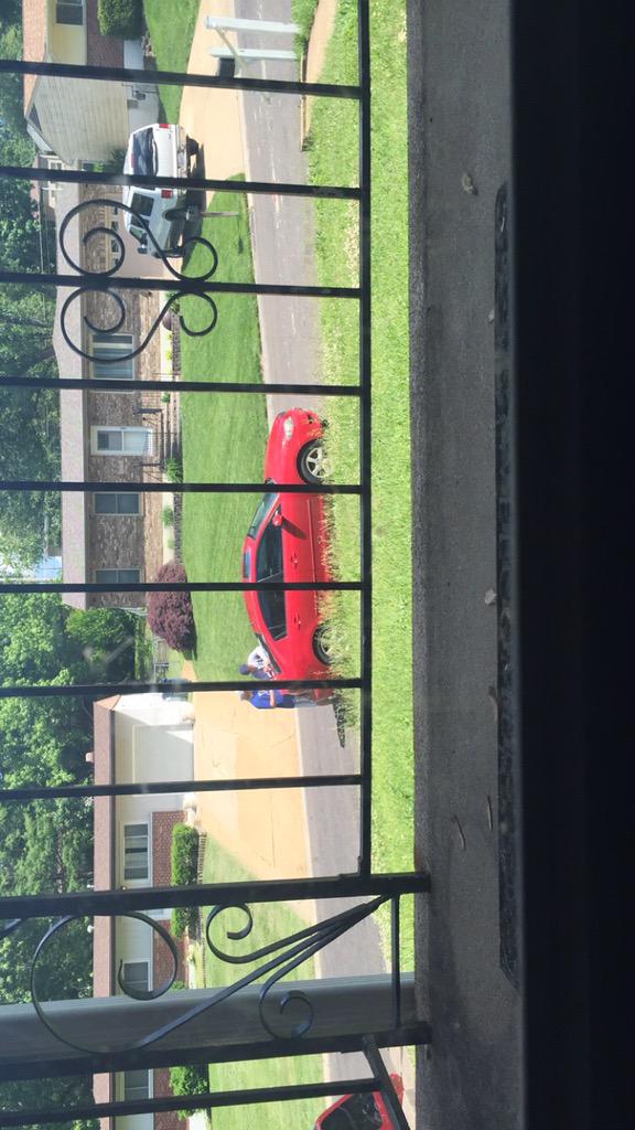 CokeDealRico's tweet photo. Whoever the owner of the red Mazda 3 is please move, people coming through for deals. http://t.co/3cj1HzR2p5