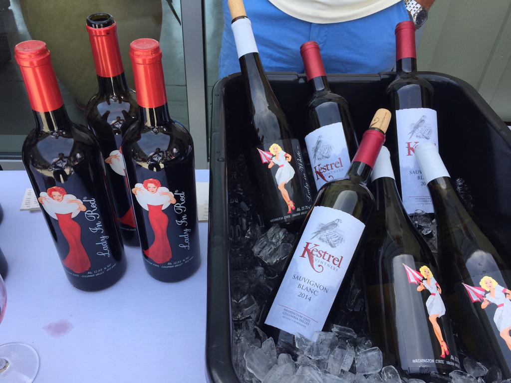 hellobenson's tweet photo. What a sexy wine!!!Lady in red and white!! Taste so good! Hope I can drink them at Hong Kong or china market #wswe15 http://t.co/YEXDyDwtEs