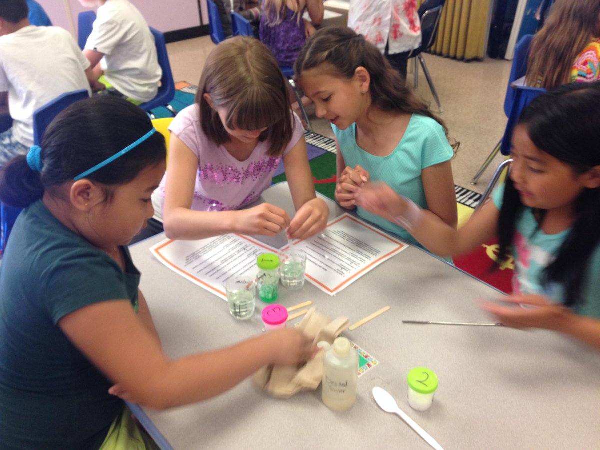 UBC_INSPIRE's tweet photo. Making gummi worms- #GWCarlson this week in #FortNelson #inspire #ubc #encana #sd81 #chemistry http://t.co/xncs39A6S7