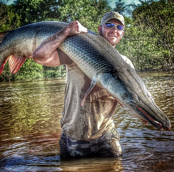 filthyanglers's tweet photo. Gator Gar out of Texas... Note to self: Never swim in Texas. EVER. #Monster #Fishing #certifiedfilthy http://t.co/tOxmrhOksK