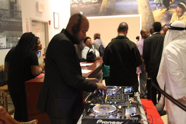 ShabazzCenter's tweet photo. The Shabazz Family, Center and Community at large celebrating the 90th bday of #MalcolmX #MX90 http://t.co/J5tR5LtVru http://t.co/WLKu3DHwJd