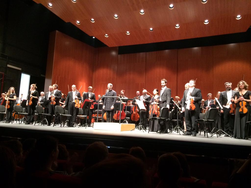 UDC_gal's tweet photo. Marabilloso Concerto #25UDC da @OSGgalicia. Grazas! 👏 e grazas ao Concello de Ferrol @FerrolOficial. Bravo! http://t.co/G3lz9YYp6E