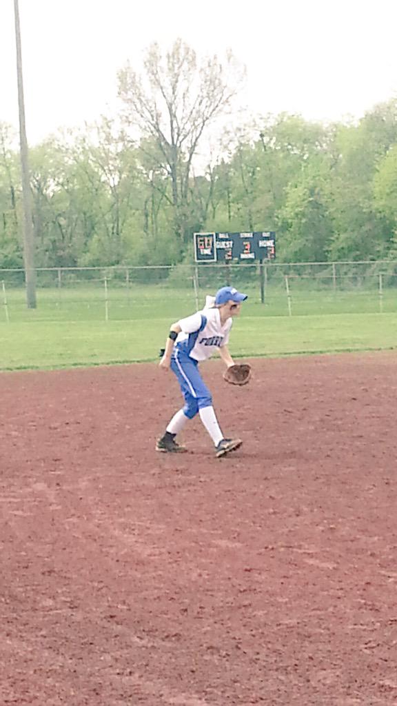 Laineyyy77's tweet photo. Standing in the hall of fame, And the world's gonna know your name.⚾️💍🚀💙 #ForrestWay GameDay http://t.co/XlGatYbfHg