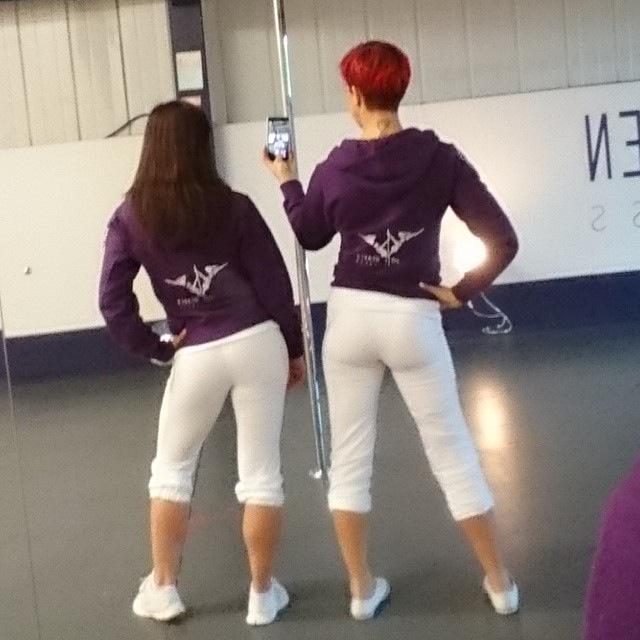 poleheavenfit's tweet photo. New #PoleHeavenFitness clothing! #PoleDance #PoleFitness #polelife #poleclothing #pole #dance #ThisGirlCan http://t.co/3qv8XYV8n1