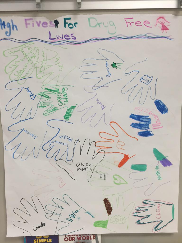 amcarpenter22's tweet photo. Grant JTI students came to BHE today &amp; taught students about the importance of being drug free. #leaders #werprexies http://t.co/TyCJHJGgf0