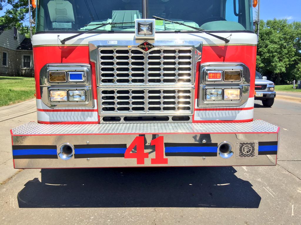 OPDOfcBettin's tweet photo. police vs fire, always good for a joke, but we're always family. This was VERY COOL of @OFD1860 station 41 #OPD http://t.co/KneaXX3LI9