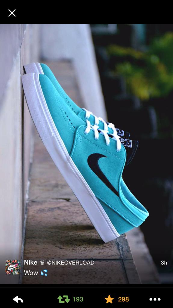 justheaIthy's tweet photo. I want so many pairs of Nike shoes because of @NlKEOVERLOAD 😭😍🔥 best Nike account on Twitter! 💫 http://t.co/VmAY0dspei