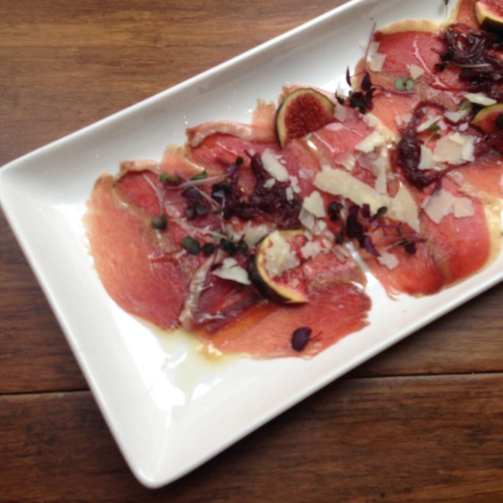 Om nom nom this duck proscuitto and figs! #buonatosummer @KaryzmaAgency <a href="/BuonanotteTO/">BuonanotteTO</a>