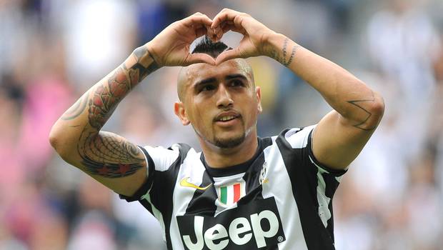 Bolomu Happy Birthday juga buat Arturo Vidal, Pemain tengah Juventus | 