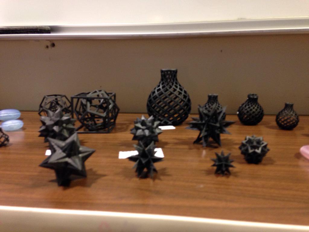 MrsMichelleKidd's tweet photo. Kara 3-D printing!!! Great showcase . #cgart #clsic #clsart http://t.co/0bHiajAzQr