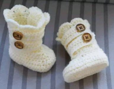 aisyahcraft_'s tweet photo. sebatu boot rajut👶👢#boot #sepatumurah #sepatu #order #sepaturajut #crochet #rajut #bayi #baby #abccraft #love http://t.co/E3WCr5r8uq