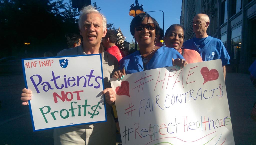 AFTHealthcare's tweet image. #HPAE #AFTNHP taking over Chicago for flash mob supreme!