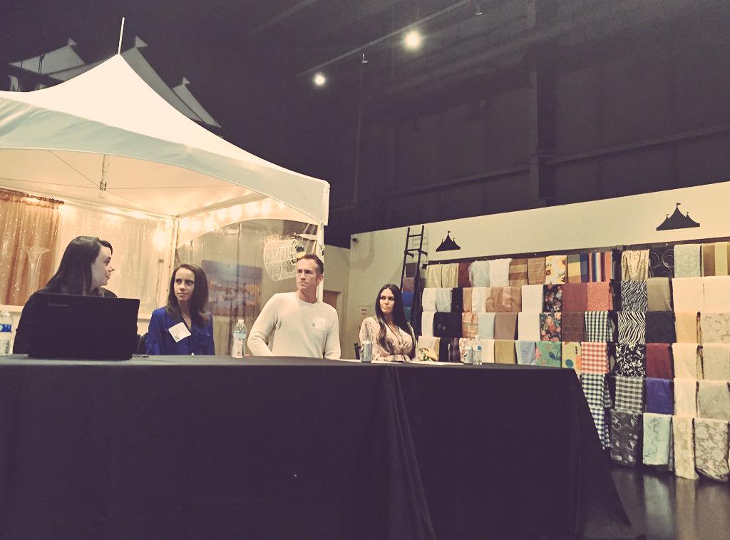 EventsWMA's tweet image. Small biz social media panel at our friends @MusicCityTents with @NashFoodTrucks and @paramoredigital #SMCNash