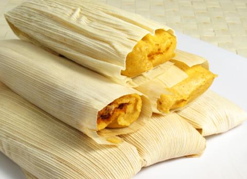 Latina's tweet photo. Tamales and 15 other classic Latin recipes you should know by heart >> http://t.co/nxp6kOhKhK http://t.co/Z80t9ZOOHD
