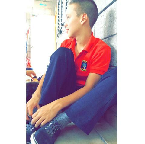DanoCubas's tweet photo. Because he❤,is the one who always makes me happy, even if I don't want laugh,even if I'm on a bad mood❤@daniel_t2001 http://t.co/dTKe3Fbhob
