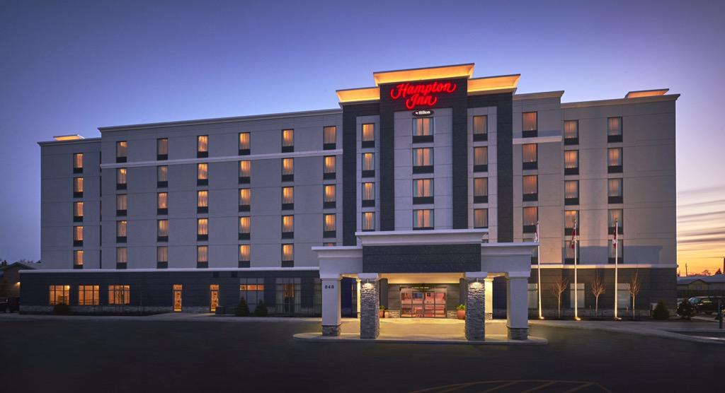 HamptonTimmins's tweet photo. Driving along Riverside Dr. In Timmins?   The Hampton Inn would love to be your "Home away from Home" http://t.co/kcnuqrxY3y